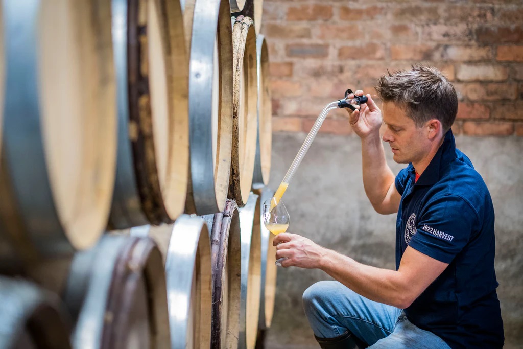 Naughton Cider: Elevating Cider with Champagne Techniques